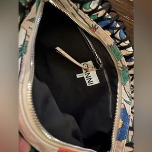 Ganni -Cross bag